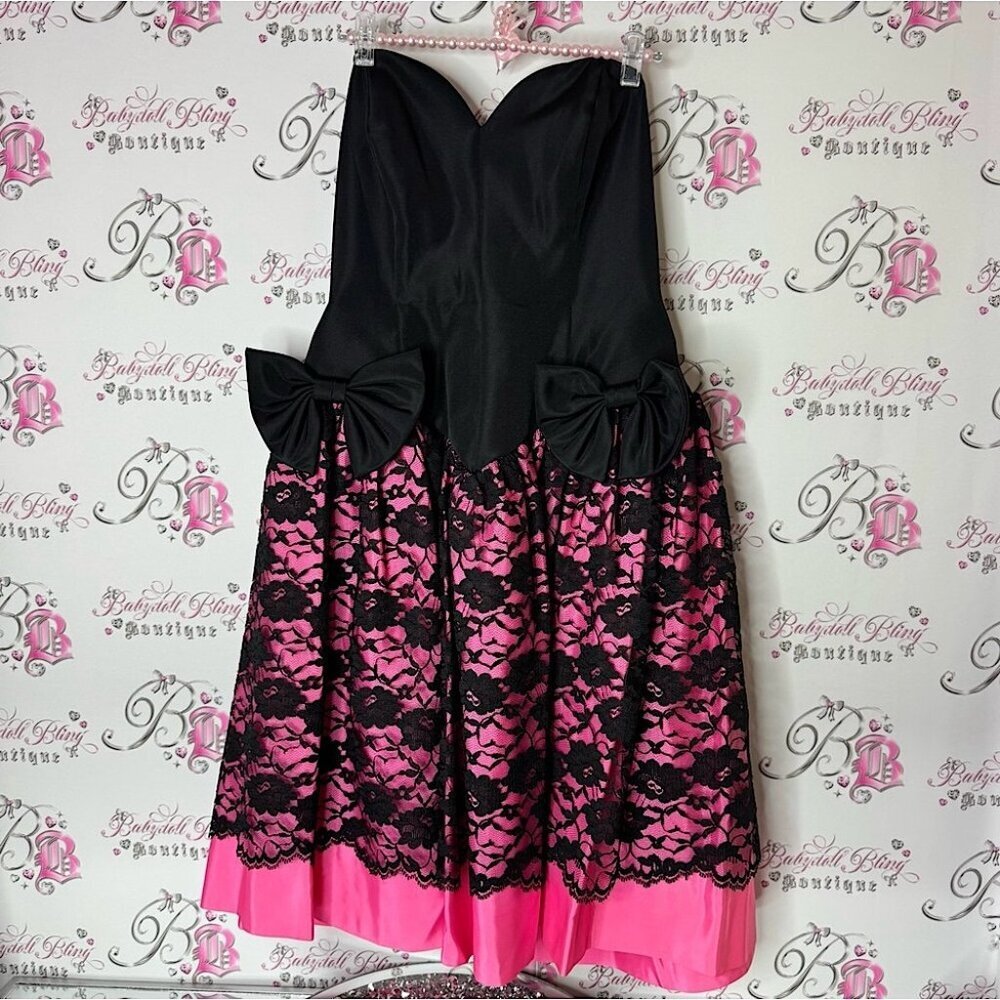 Loriann dress lace ribbon 🎀 bows Elegant Black and Pink Lacie Dress y2k 2000s